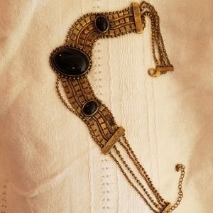 Large broche necklace